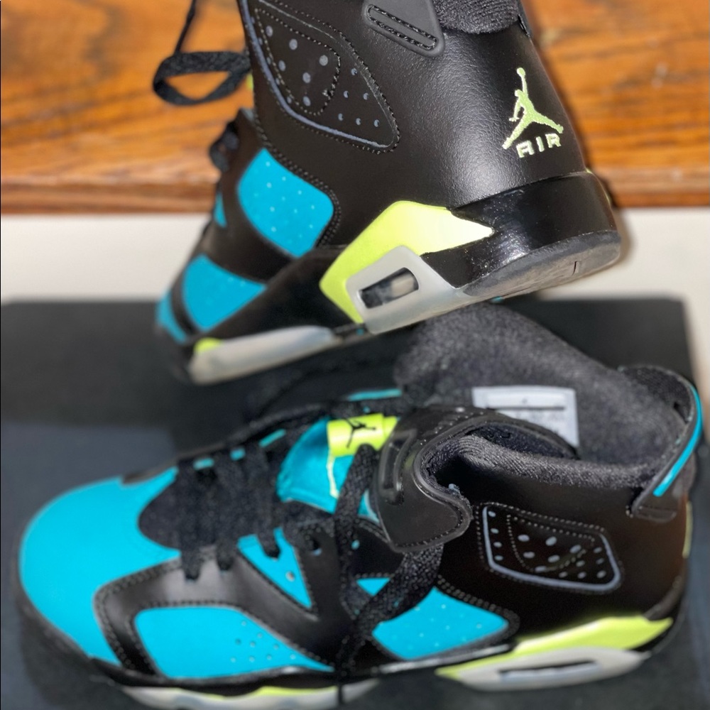 Air Jordan 6 Turbo Sz 4.5 Blk/Volt